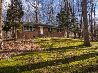 86 Kings Hwy, Long Valley, NJ 07853