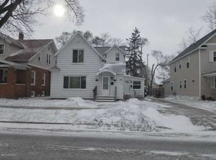 75 W 17th St, Holland, MI 49423