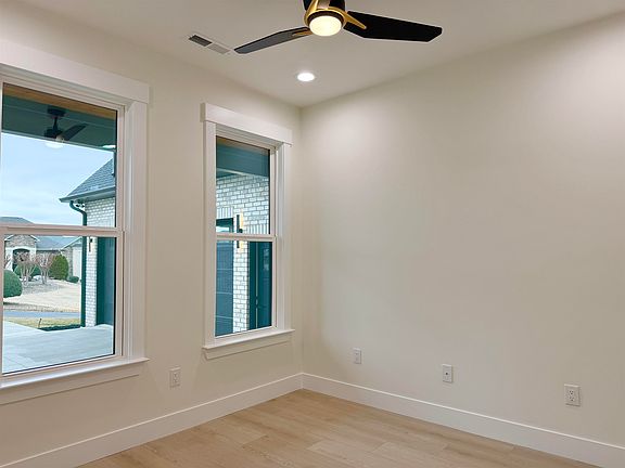 4th image of 766 E Long Bay Dr