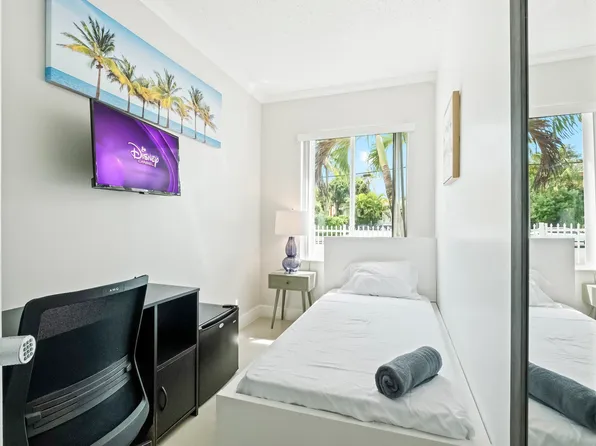 (undisclosed Address), Miami, FL 33125