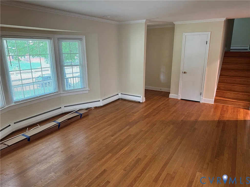 4 bed, 2.0 bath, 2000 sqft, $2,575 — Photo 2