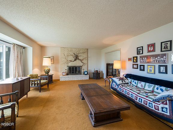 5th image of 519 N Lucas Dr