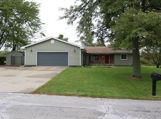 6400 E 85th Ct, Merrillville, IN 46410