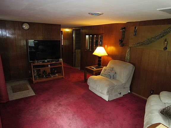 4th image of 2102 Woodview Dr