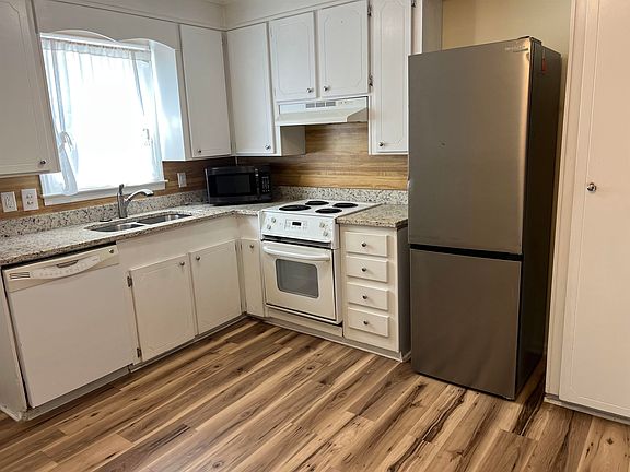 4th image of 1704 Fawn Vista Dr. N #H3