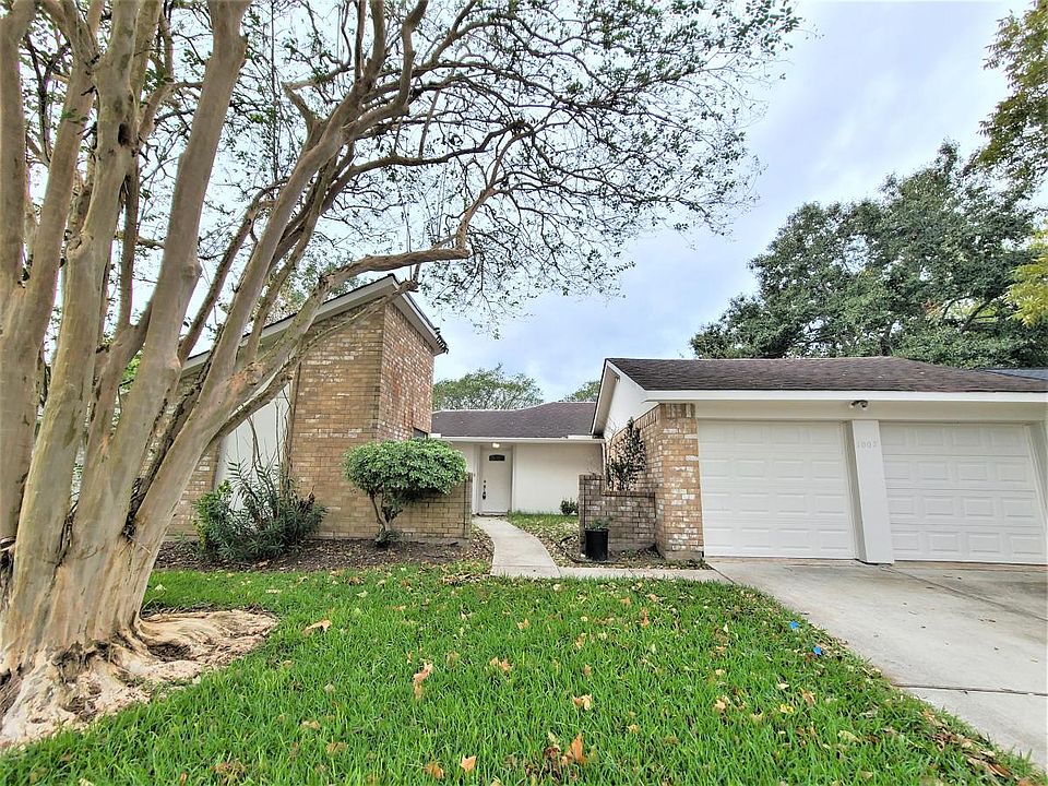 1st image of 1007 Landing Blvd