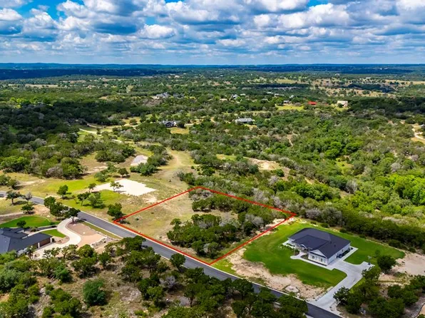 776 San Juan St S, Kerrville, TX 78028