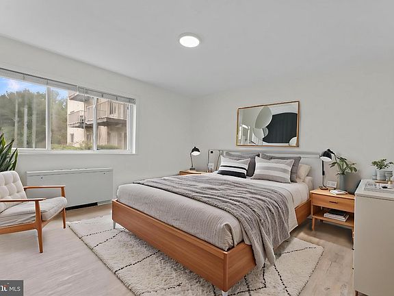 3rd image of 1005 Chillum Rd APT 119