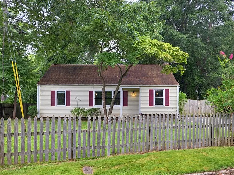1799 Ellington St — Photo 2