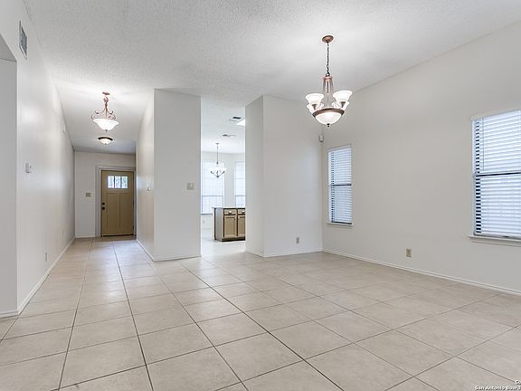 3rd image of 3206 TREE GROVE DR