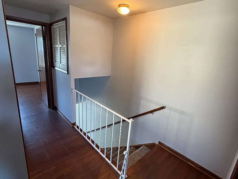 108 S Seine Dr — Photo 8