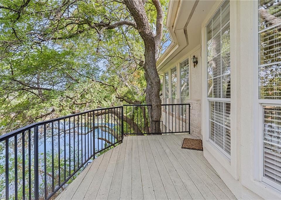 1st image of 345 The Hills Dr