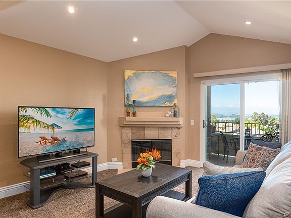 5th image of 2375 Del Mar Way Unit 203
