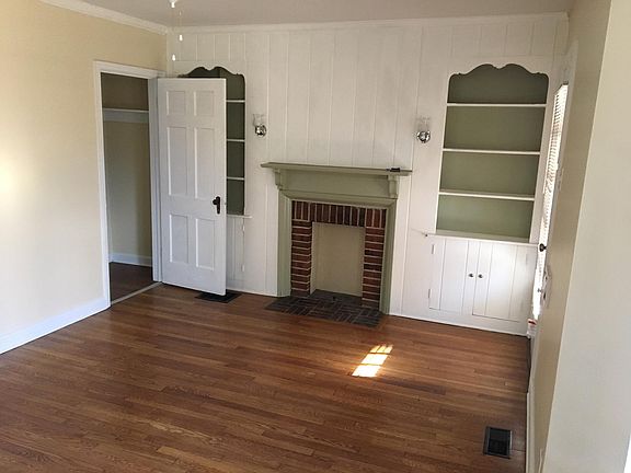 3rd image of 1674 King Ave