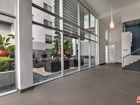 4th image of 1730 Sawtelle Blvd #Penthouse 4