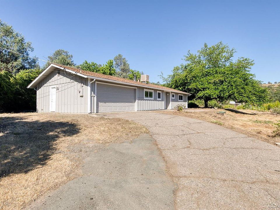 1st image of 2689 Heney Ln