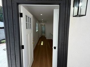724 1/4 E 81st St, Los Angeles, CA 90001