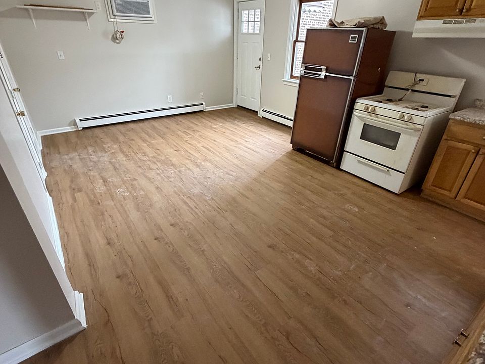 1st image of 79 Van Buren St #1