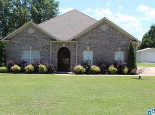 7460 Crowder Dr, Bessemer, AL 35023