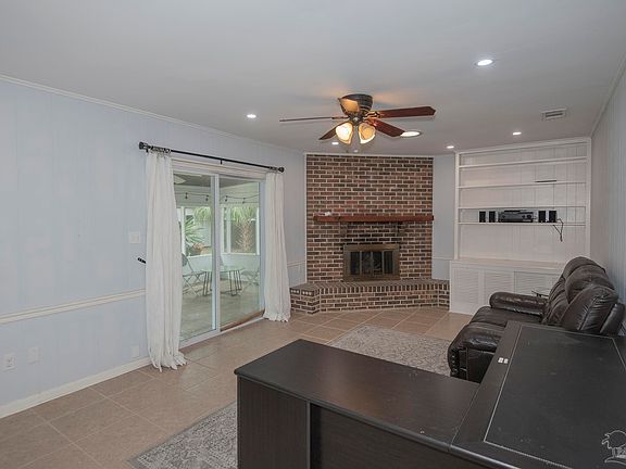 4th image of 8233 Monticello Dr