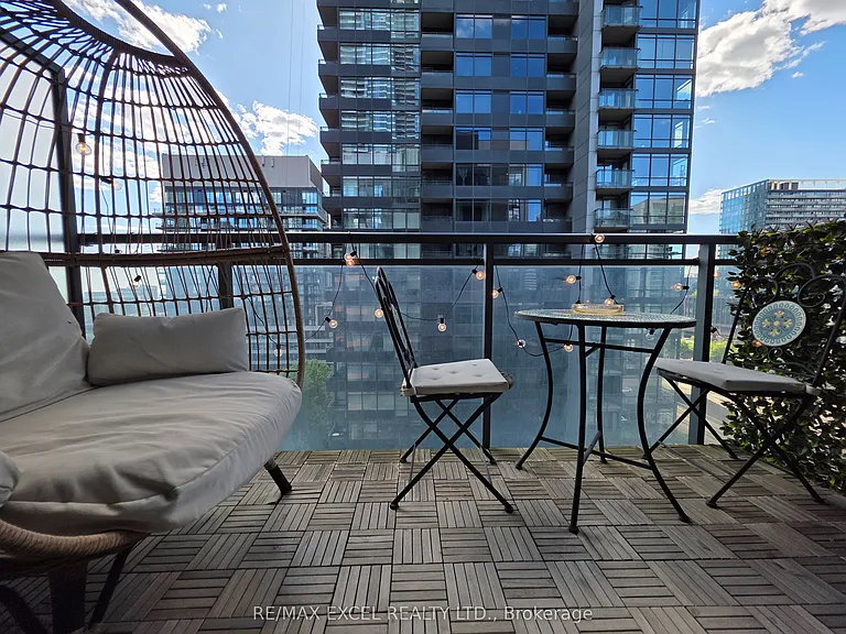 4K Spadina Ave #1129 — Photo 23
