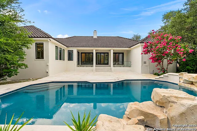 5 bed, 4.5 bath, 3951 sqft, $13,500 — Photo 4