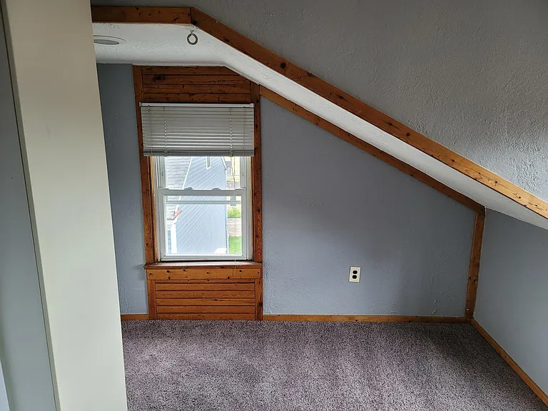 1st bedroom