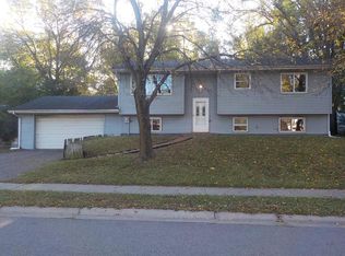 814 Charlotte Dr, Anoka, MN 55303