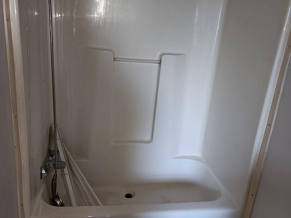 2nd image of 910 Thunderwood Ct