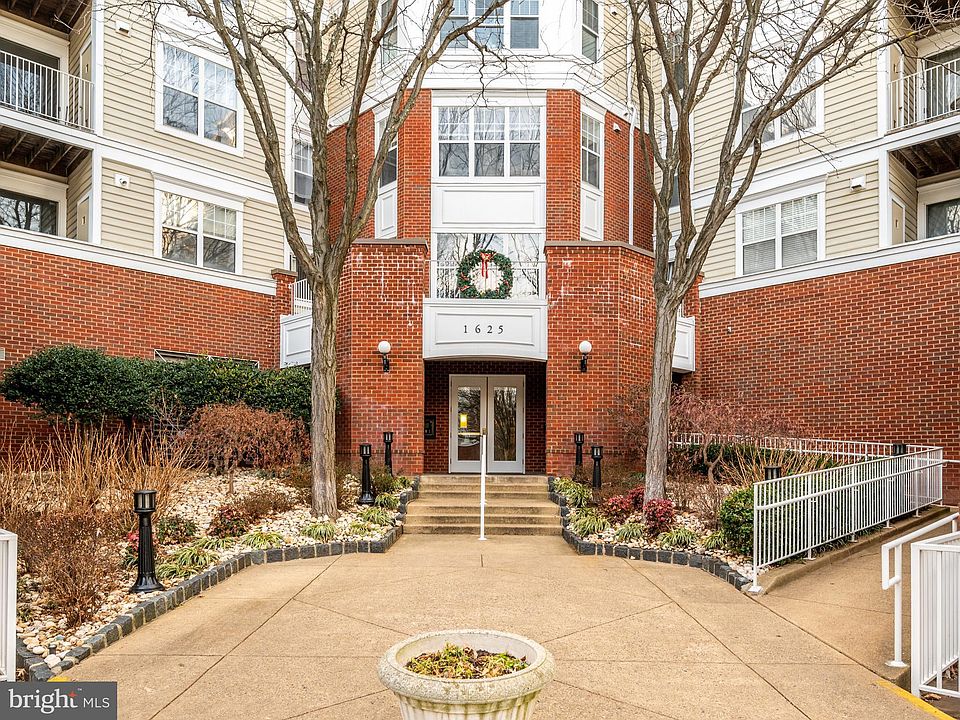 1625 International Dr TOWNHOUSE, Mclean, VA 22102 Zillow