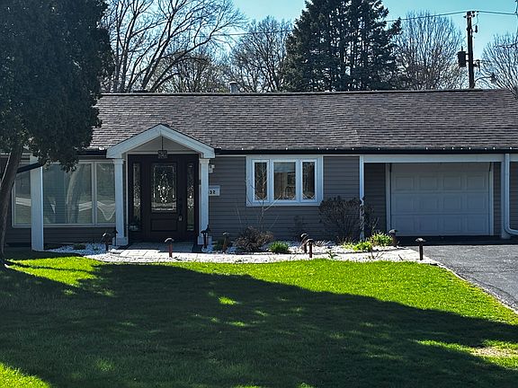 2nd image of 532 N Randall Rd
