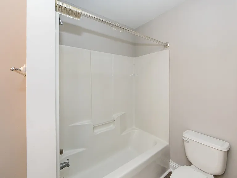 814 King Arthur Dr — Photo 13