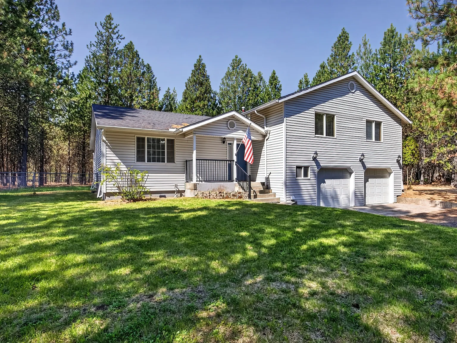 3 bed, 2.5 bath, 2726 sqft, $2,800 — Photo 1
