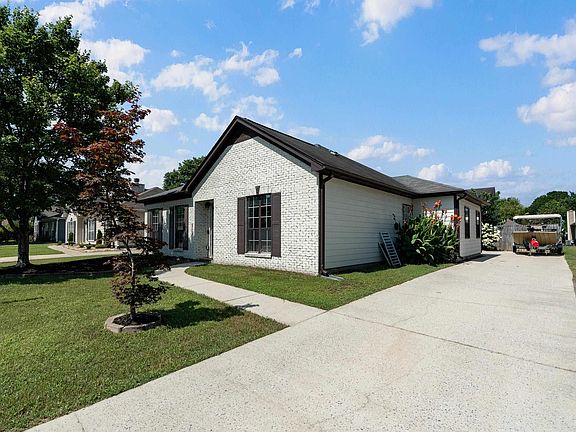 3rd image of 404 Walker Way