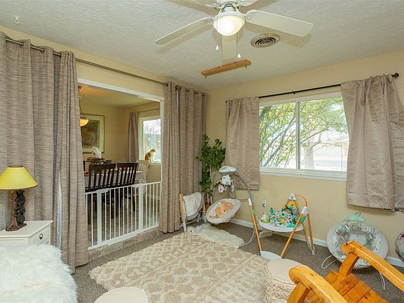 4th image of 2101 S Lea Ave