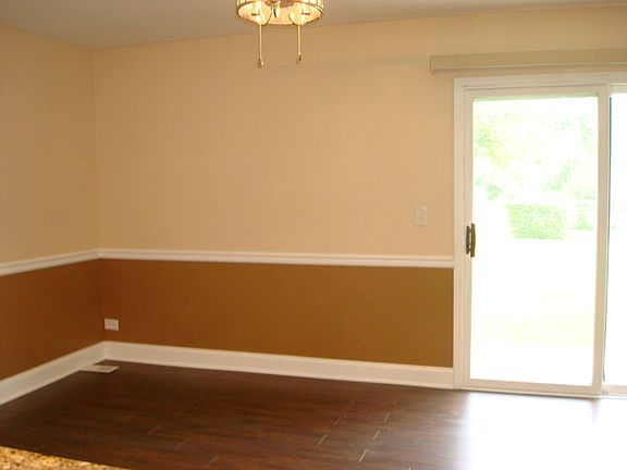 5th image of 511 Nicole Dr APT B