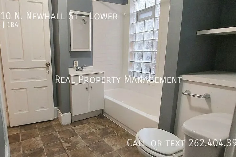 3210 N Newhall St #LOWER — Photo 13