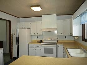 5th image of 111 Broad Ave