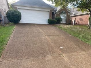 2817 Misty Bay Dr, Arlington, TN 38002