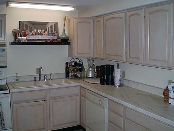 5th image of 2056 Buckingham Ct