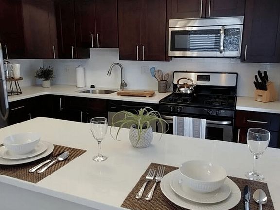 3rd image of 8201 Henry Ave #20-P-P
