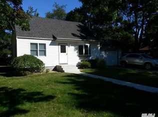 1202 2nd St, West Babylon, NY 11704