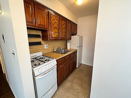 2nd image of 56-64 136th St #3R