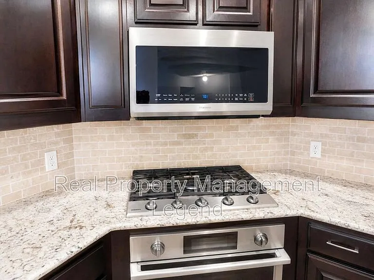 5729 Knox Dr — Photo 8