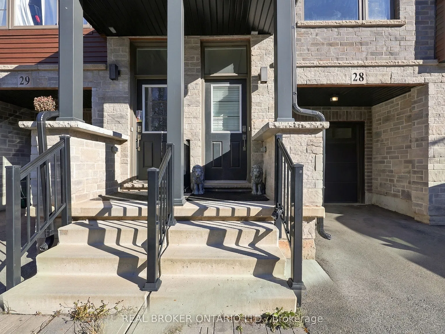 3 bed, $2,400 — Photo 2