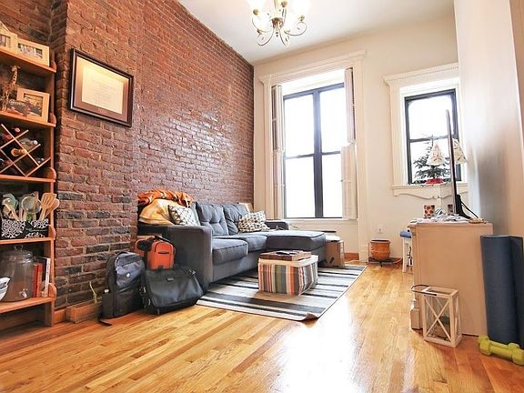 2nd image of 102 W 76th St APT 1F