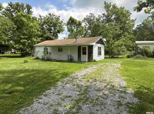 1502 N 13th St, Herrin, IL 62948