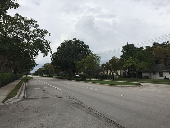 5th image of 8820 Royal Palm Blvd APT 101