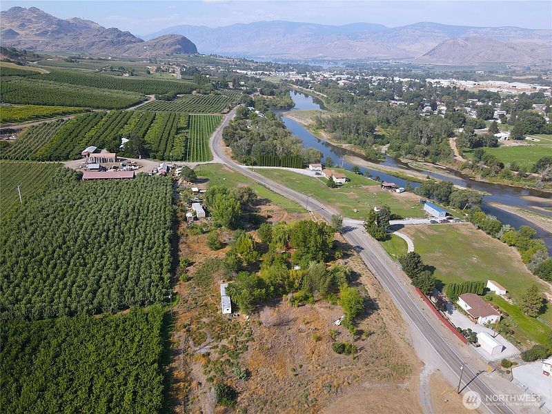 3rd image of 2103 Highway 7