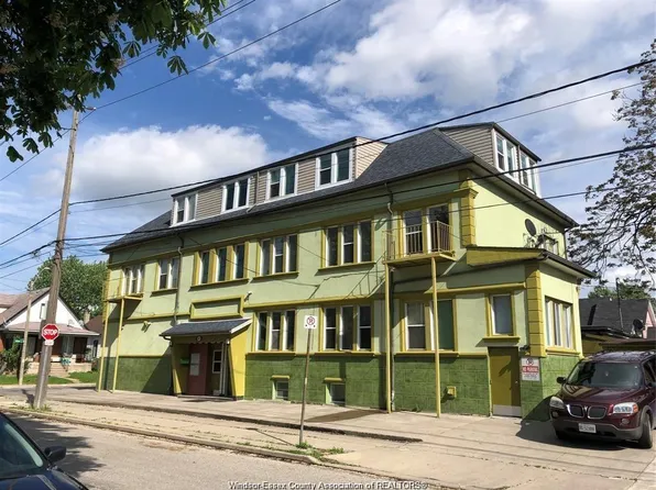401 Parent Ave #2, Windsor, ON N9A 2B9